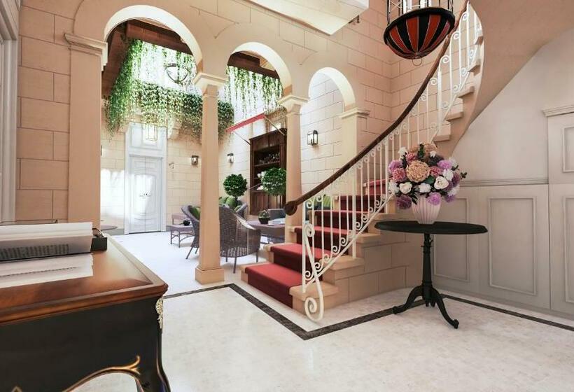 سوئیت با تخت بزرگ, Palazzo Bifora