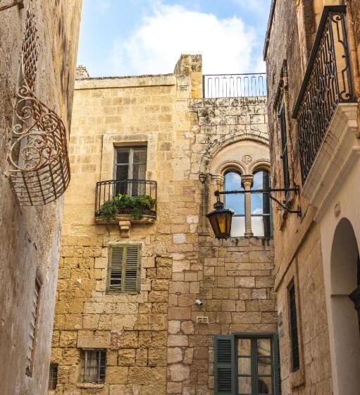 سوئیت پرزیدنت, Palazzo Bifora