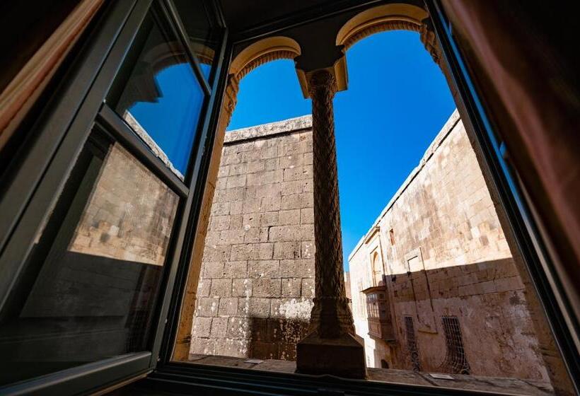 سوئیت پرزیدنت, Palazzo Bifora