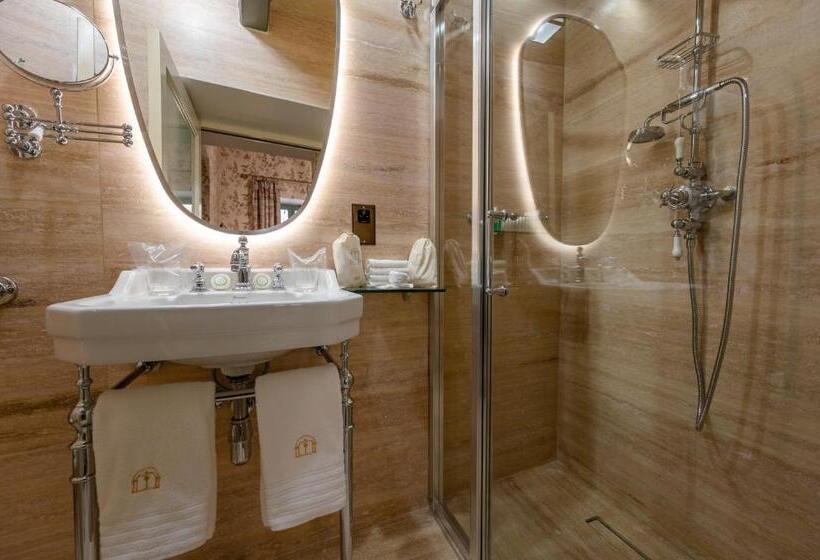 سوئیت با بالکن, Palazzo Bifora