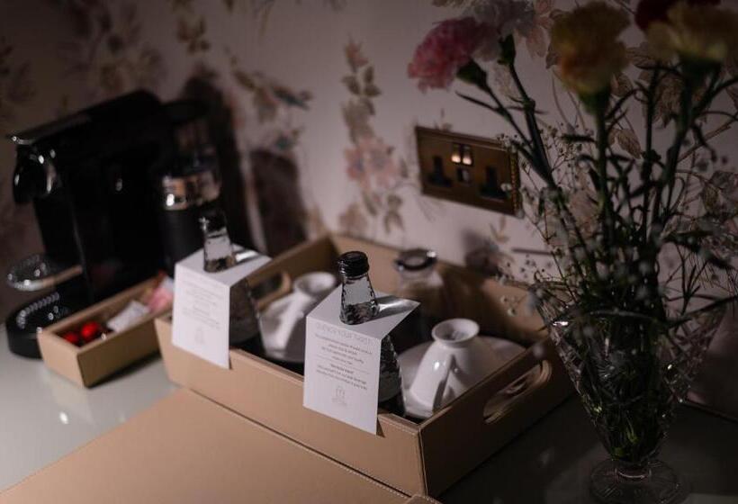 سوئیت با بالکن, Palazzo Bifora