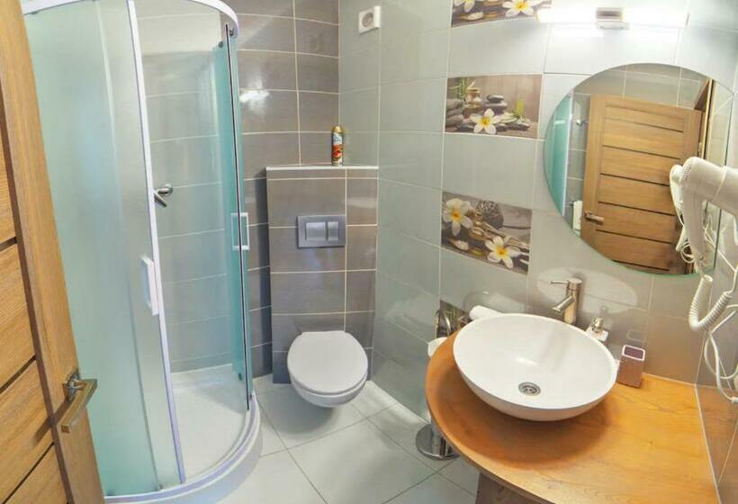 Standardzimmer, затишні апартаменти Bed&bike