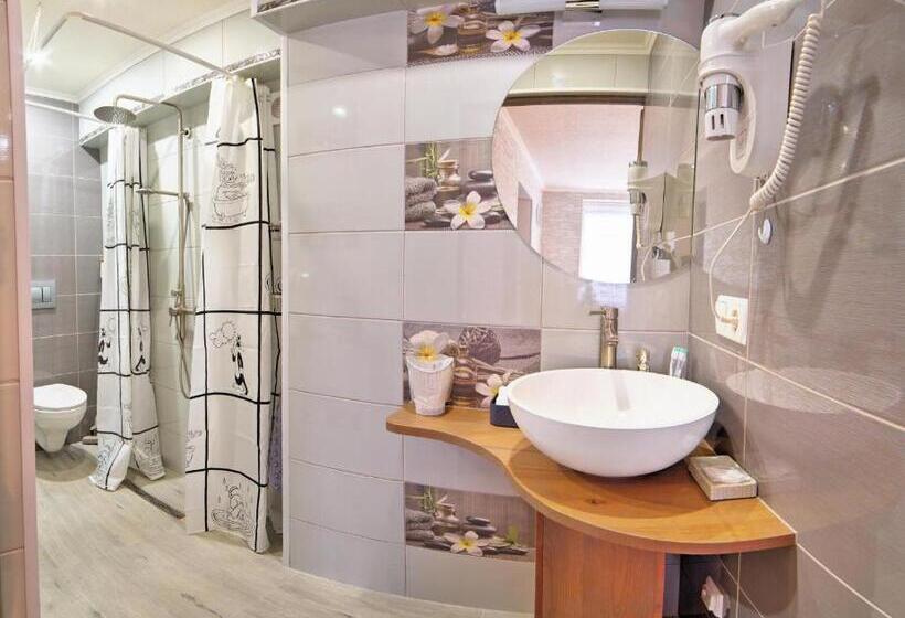 Standardzimmer, затишні апартаменти Bed&bike