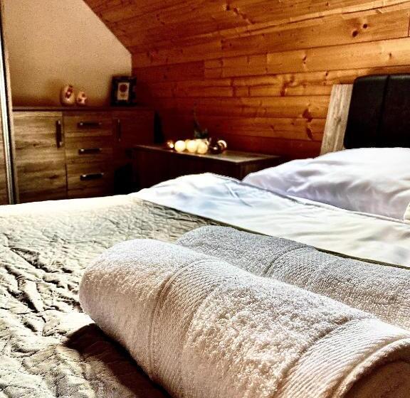 Номер Стандарт, Fakanalas Fogadó