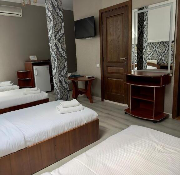 اتاق کلاسیک چهارنفره, львівський