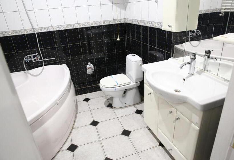 اتاق خانوادگی, львівський