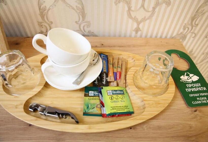 اتاق سوپریور, львівський