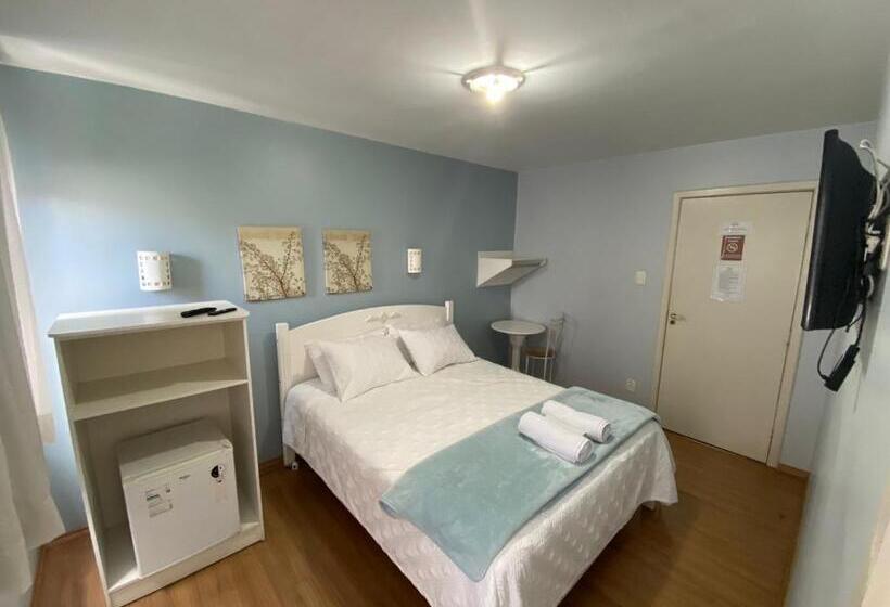 شقة غرفة واحدة, Domo