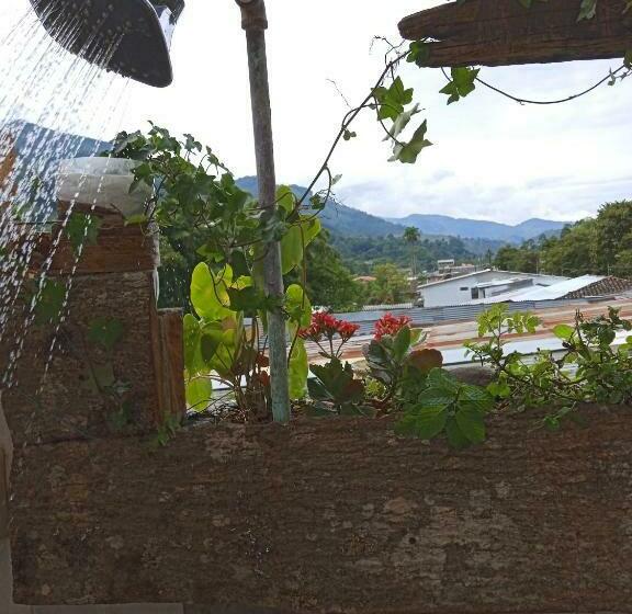 발코니 디럭스 룸, Hostal Casa Victoria Pijao