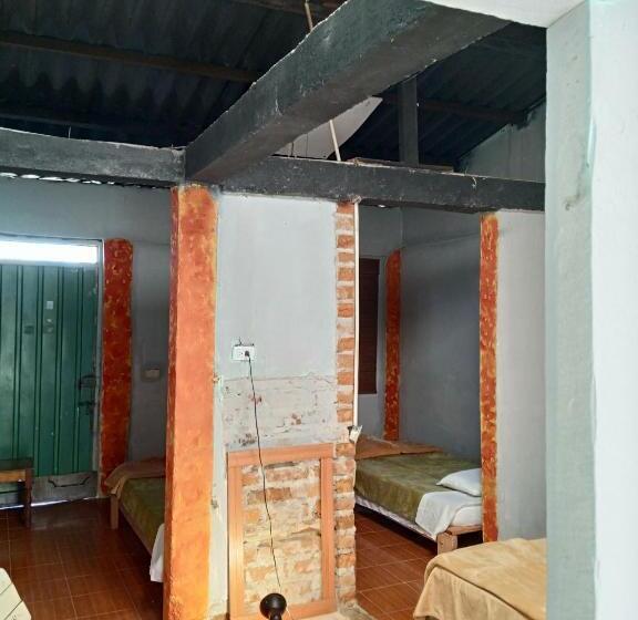 سرير فى غرفة مشتركه, Hostal Casa Victoria Pijao