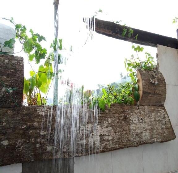 غرفة عائلية مطلّة علي الجبل, Hostal Casa Victoria Pijao