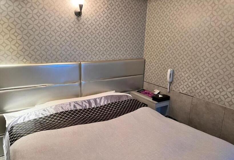 Номер Стандарт, Opus  Adult Only