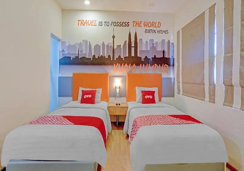 デラックスルーム, Capital O 3905 Graha 100 Guest House Syariah