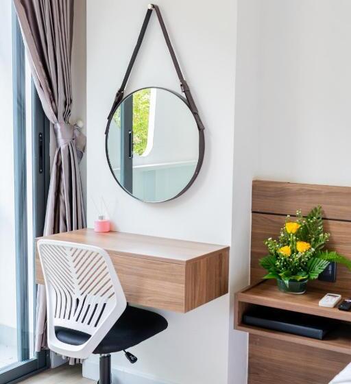 اتاق استاندارد با تخت بزرگ, Lee Charming Hotel Nha Trang