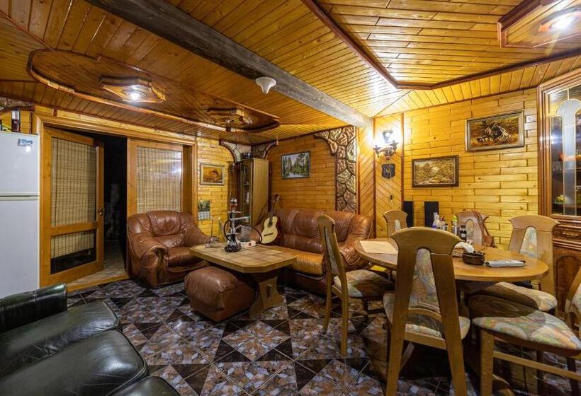 سوئیت با تخت بزرگ, Chateau