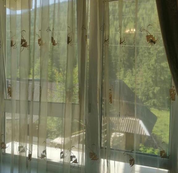 اتاق سوپریور, Chateau