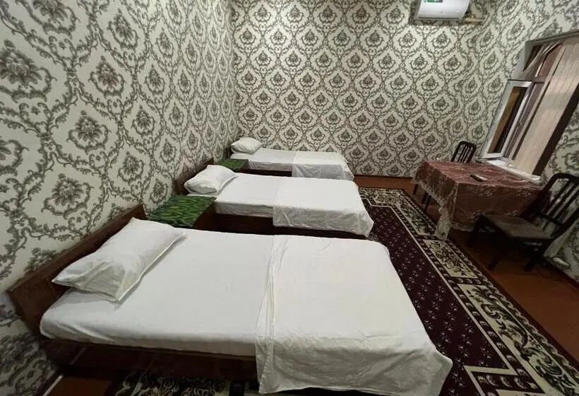 اتاق سوپریور سه تخته, Dilnura Guest House