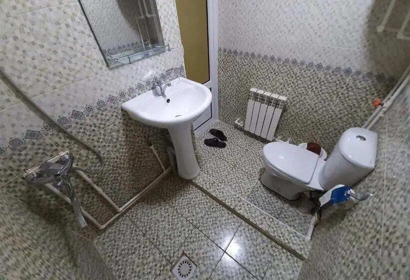 اتاق لوکس, Dilnura Guest House