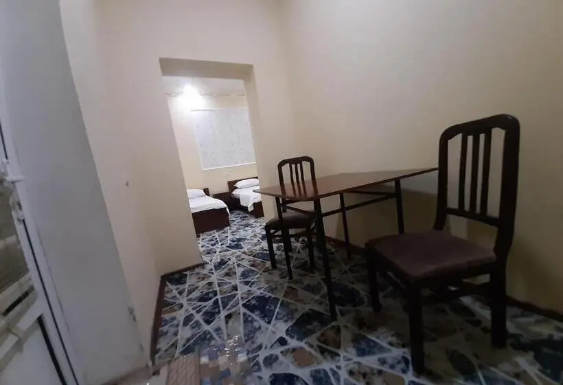 اتاق لوکس, Dilnura Guest House