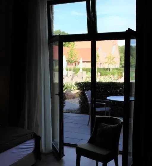 スタンダードルーム, Farmer Hotel Basedow