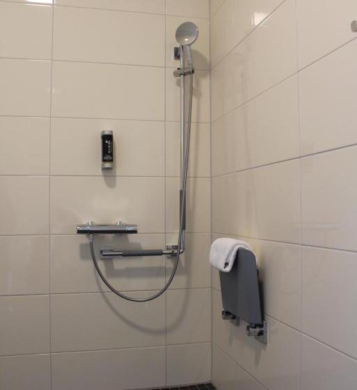 适合残疾人使用的标准间, Farmer Hotel Basedow