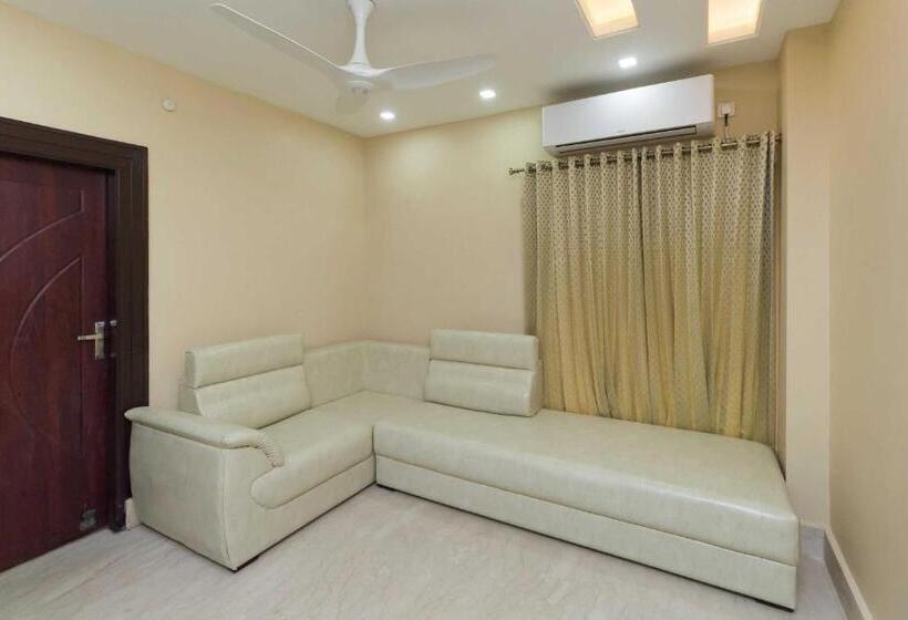 اتاق استاندارد, Collection O Aryan Address