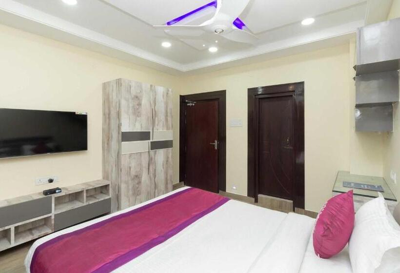 スタンダードルーム, Collection O Aryan Address