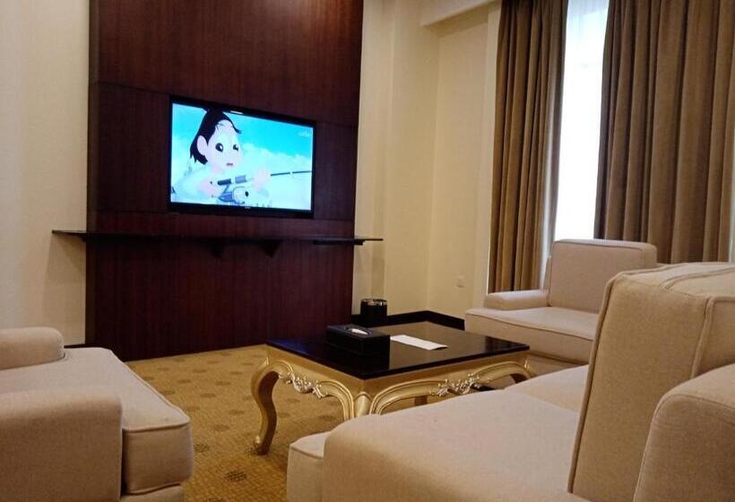 סוויטת דופלקס, Khabti Grand