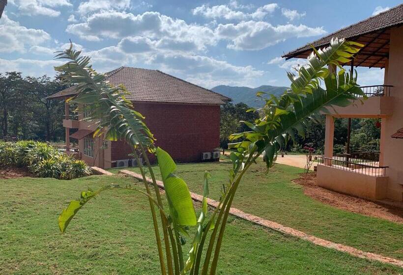 חדר דלוקס, Machaan Plantation Resort, Sakleshpur