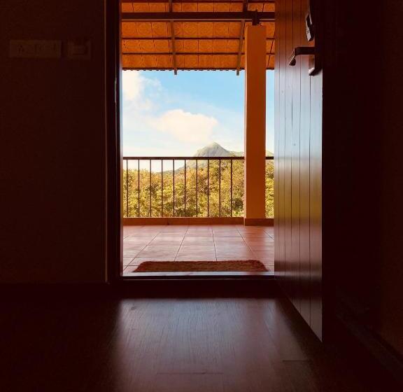 חדר דלוקס, Machaan Plantation Resort, Sakleshpur