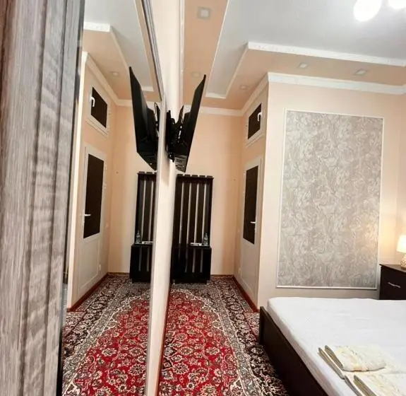 Cameră Standard, Hamida