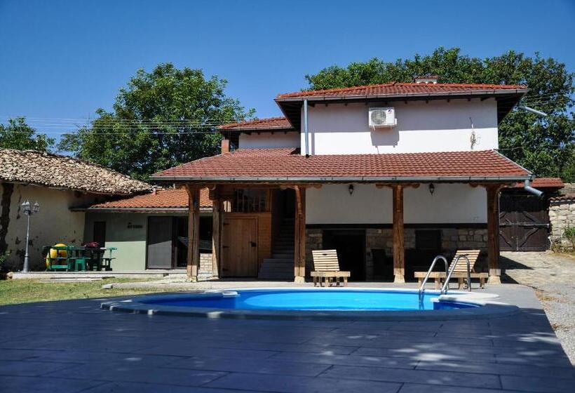 חדר סטנדרט לשלושה, Studio Apartment In Palamartsa