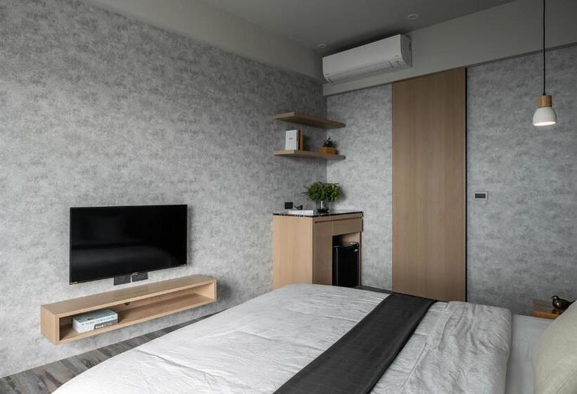 اتاق استاندارد با بالکن و چشمانداز دریا, Two Easy Inn