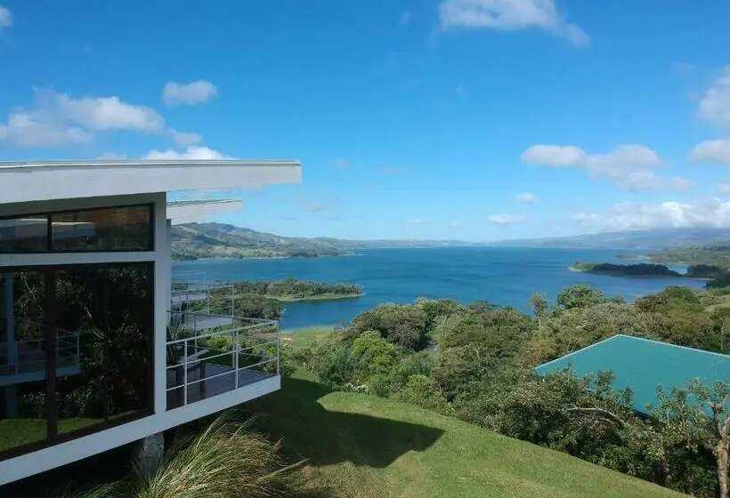 Standard studio with lake view, Laguna Arenal