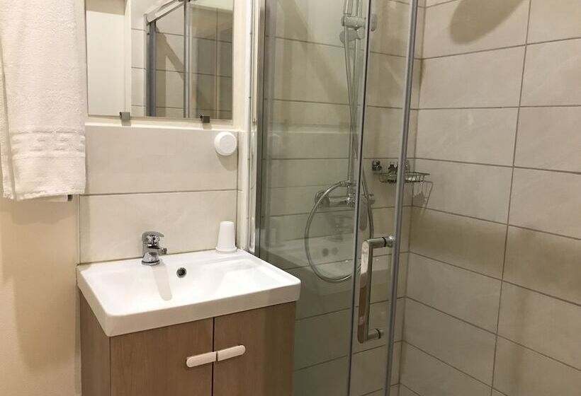 غرفة قياسية, Logis Le Cheval Blanc