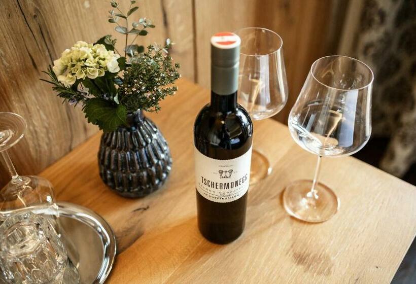 غرفة قياسية, Weingut Tschermonegg