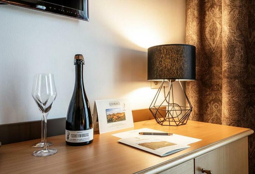 غرفة قياسية, Weingut Tschermonegg