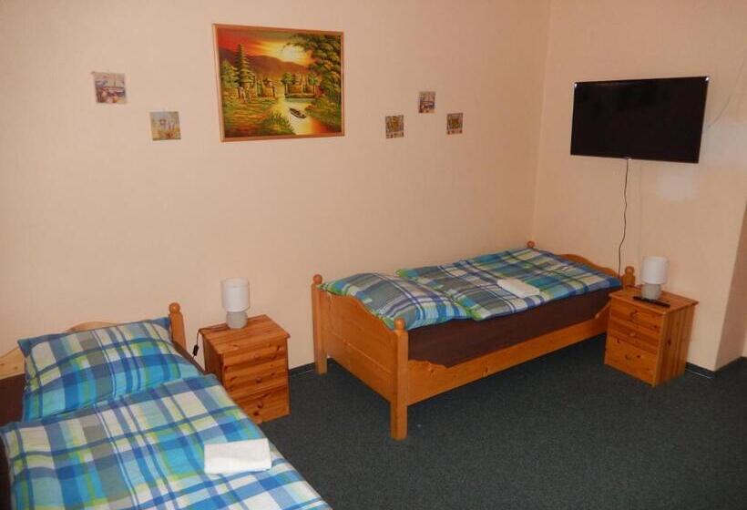 חדר סטנדרט עם נוף, Penzion Manětín U Sv. Barbory