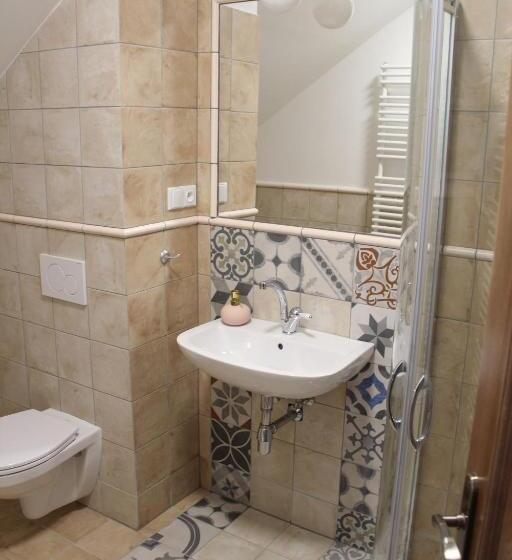 베이직 3인 룸, Resort Rybníček