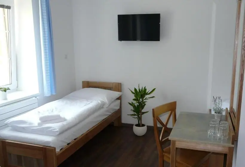 Standard Neljän Hengen Huone, Resort Rybníček