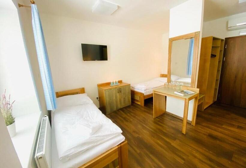 4인용 스탠다드 룸, Resort Rybníček