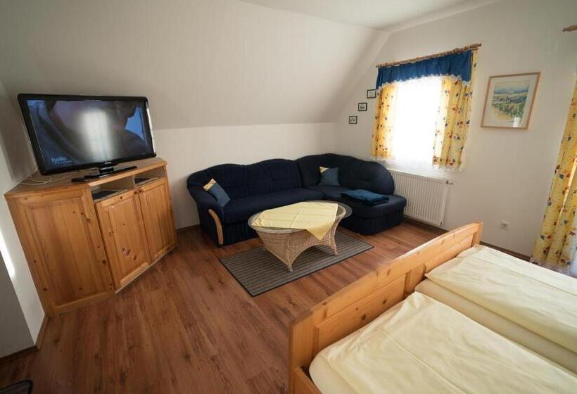 Номер Стандарт, Landhof Steinbäck