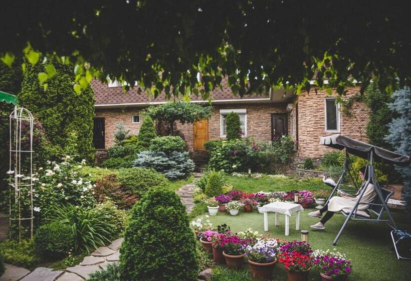 اتاق استاندارد با تخت بزرگ, апартаменты в гостевом домике