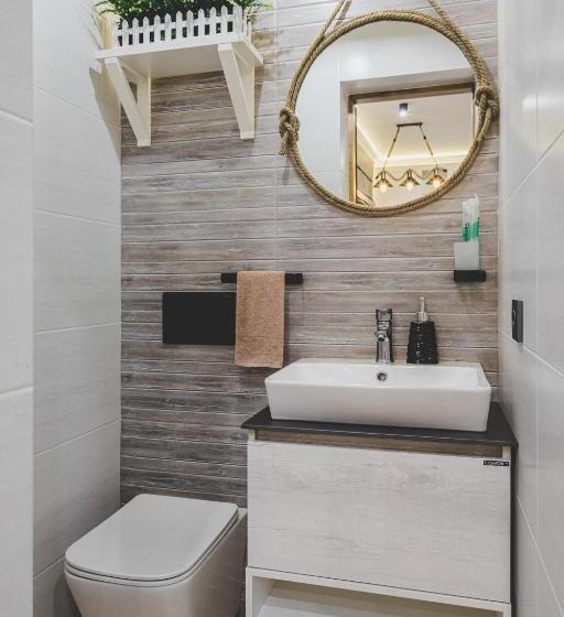 اتاق استاندارد با تخت بزرگ, апартаменты в гостевом домике