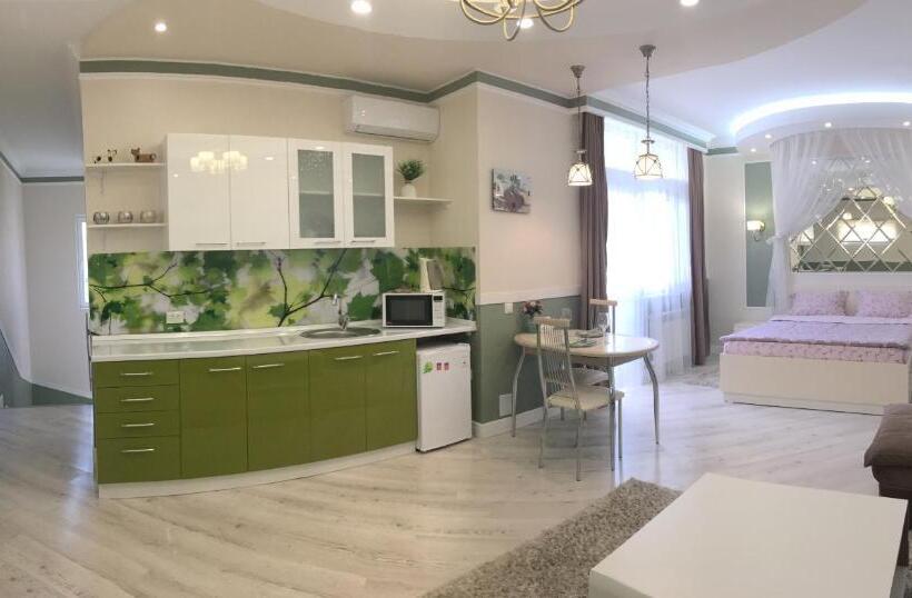 آپارتمان 1 خوابه با چشمانداز باغ, апартаменты в гостевом домике