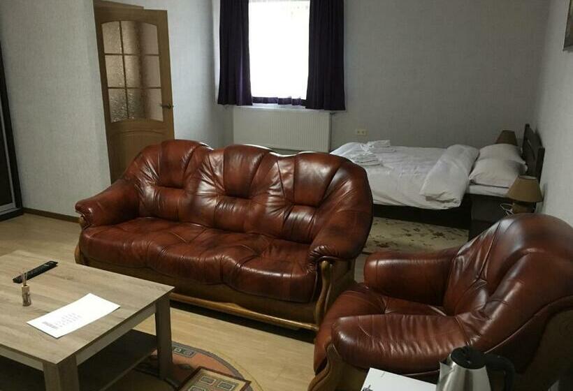 Chambre Supérieure Lit King Size, гостевой дом юран