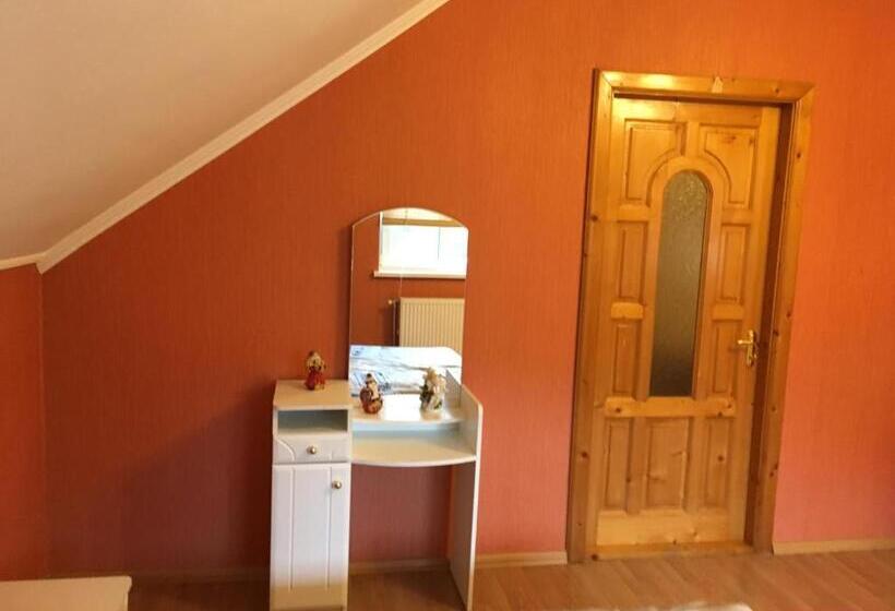 Appartement 1 Chambre, гостевой дом юран