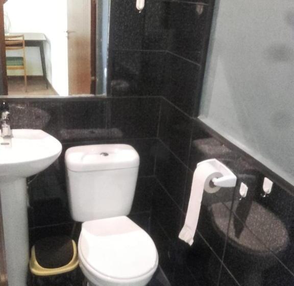 اتاق اکونومی, Guesthouse Cottage