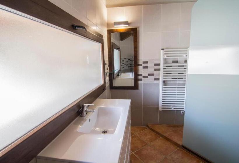 דירת שלושה חדרים, Casa Batlle