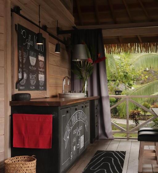 بنگله خانوادگی, Finca Vela Lodge